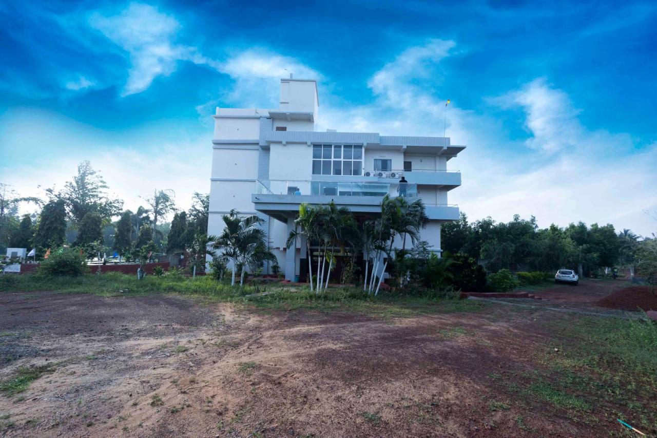 Samudra Resorts And Spa Puri Esterno foto