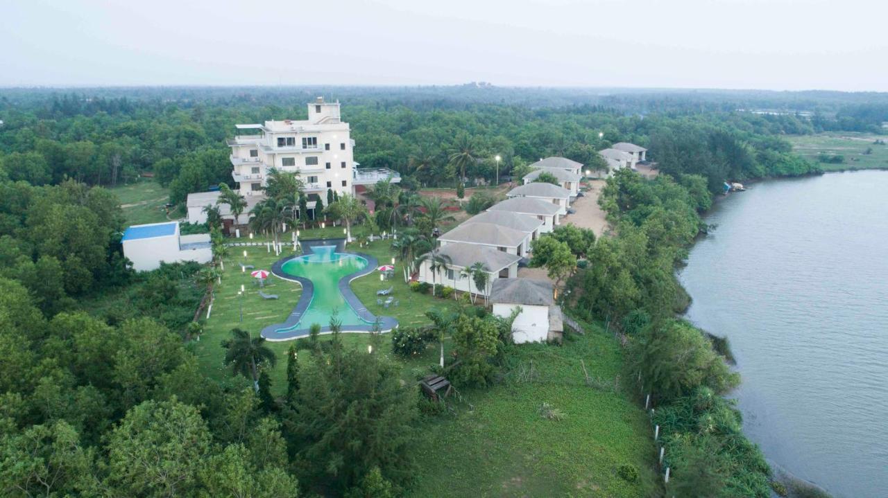 Samudra Resorts And Spa Puri Esterno foto