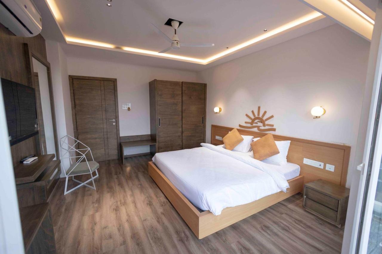 Samudra Resorts And Spa Puri Esterno foto