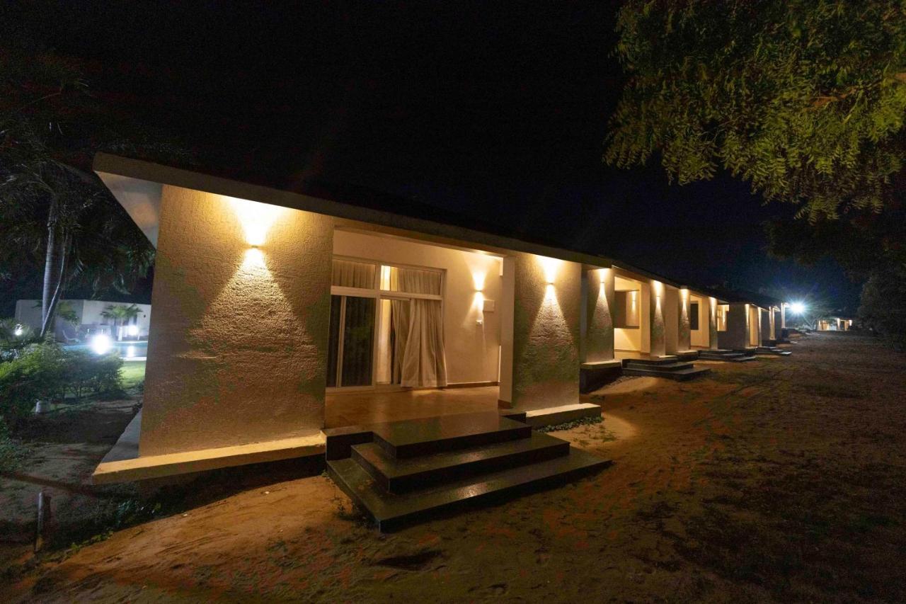 Samudra Resorts And Spa Puri Esterno foto