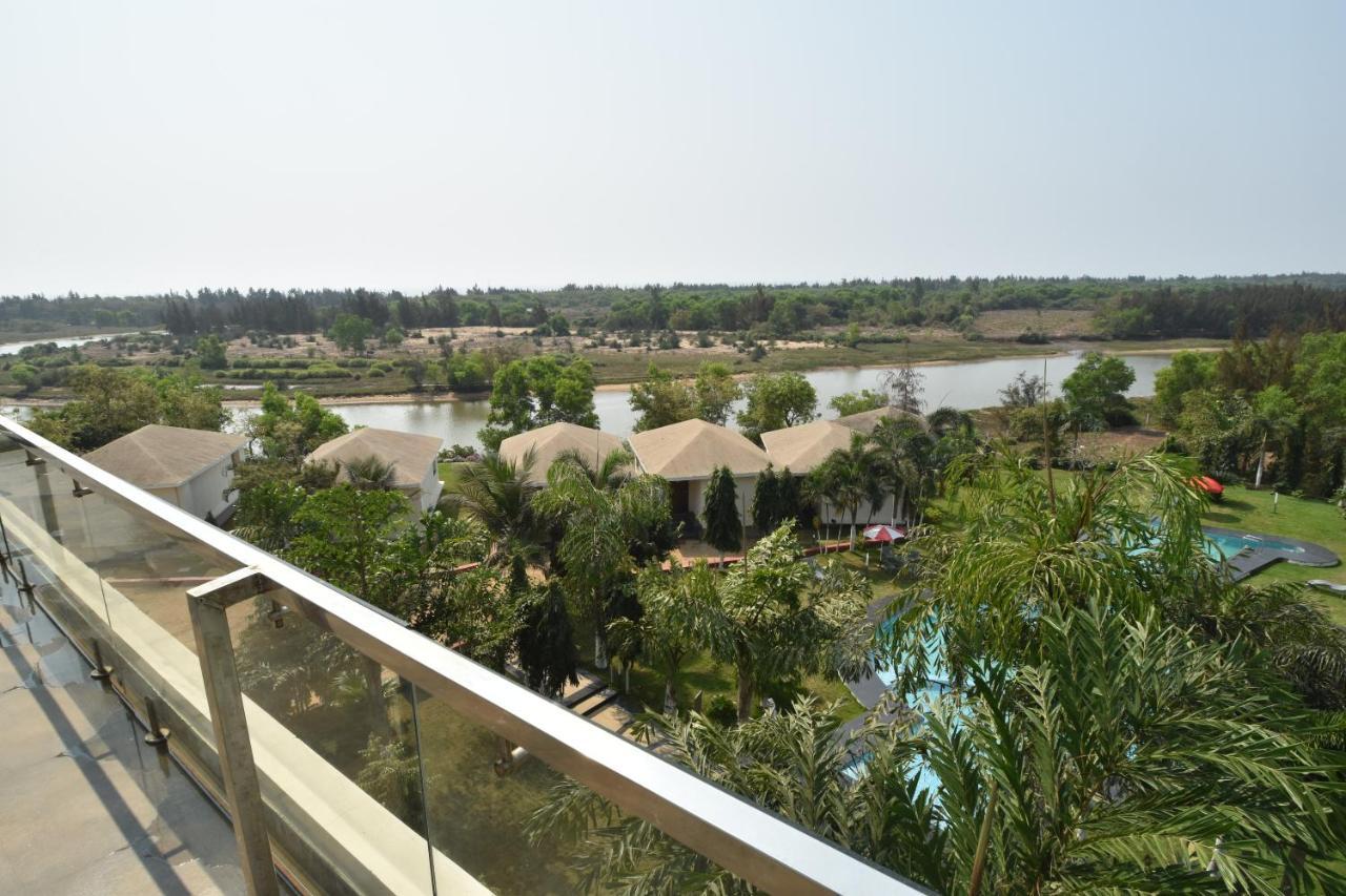 Samudra Resorts And Spa Puri Esterno foto
