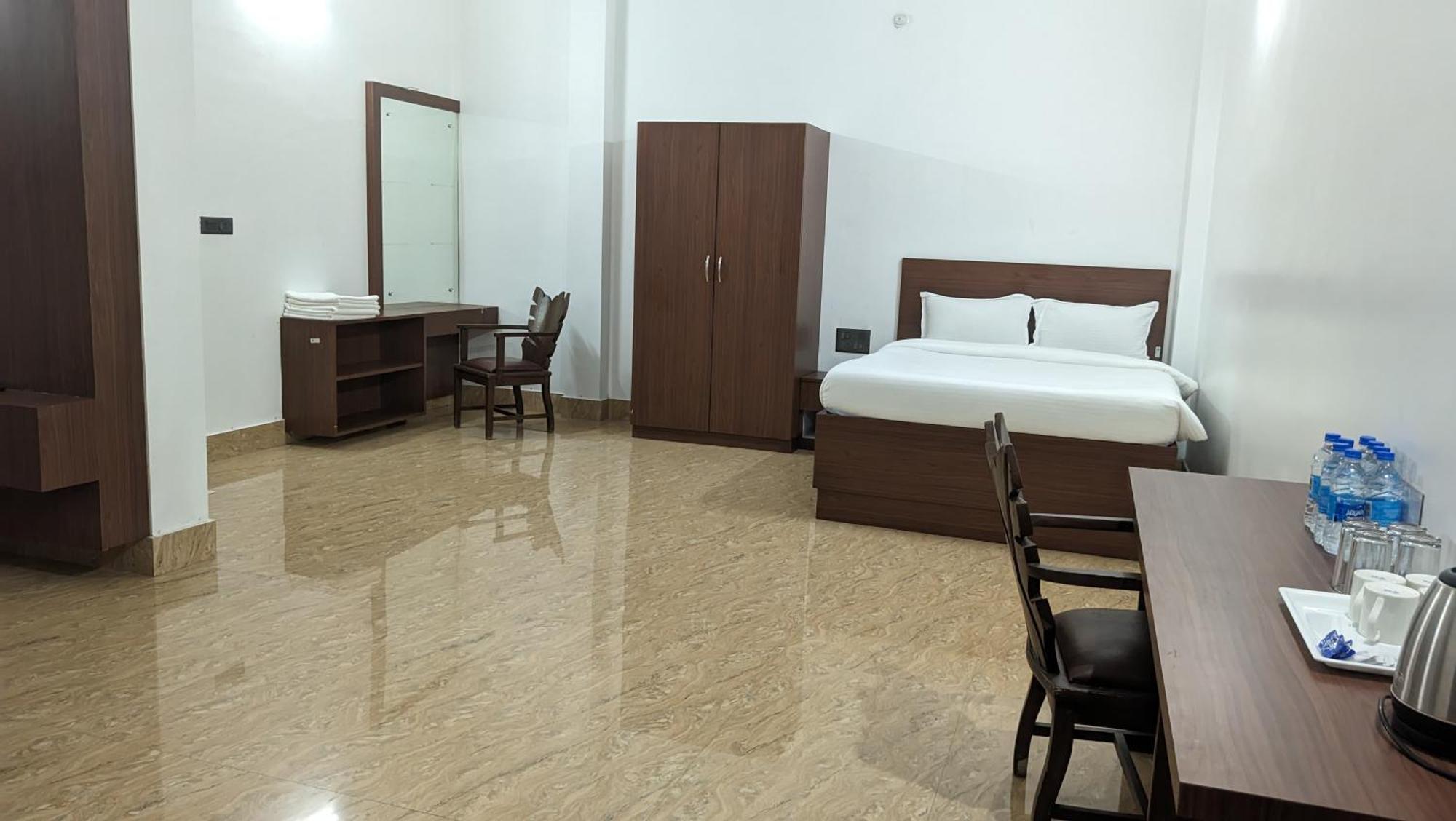 Samudra Resorts And Spa Puri Esterno foto